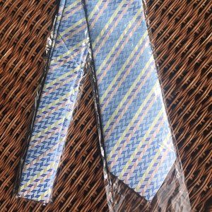 YanLen Classic Men's Pastel Geometric Neck Tie  NWOT